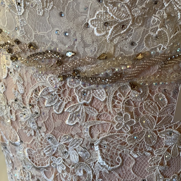 MAC DUGGAL
Lace One Shoulder Train Gown - Picture 9 of 17